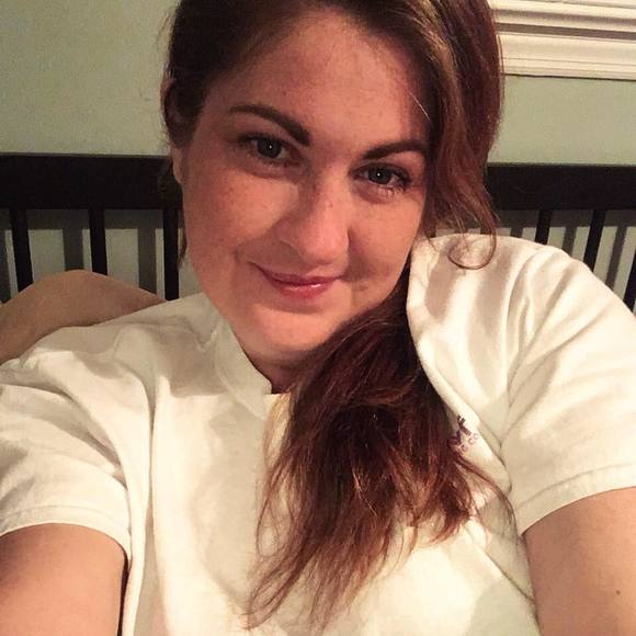 Meet your Posher, Laura - Picture 1 of 1